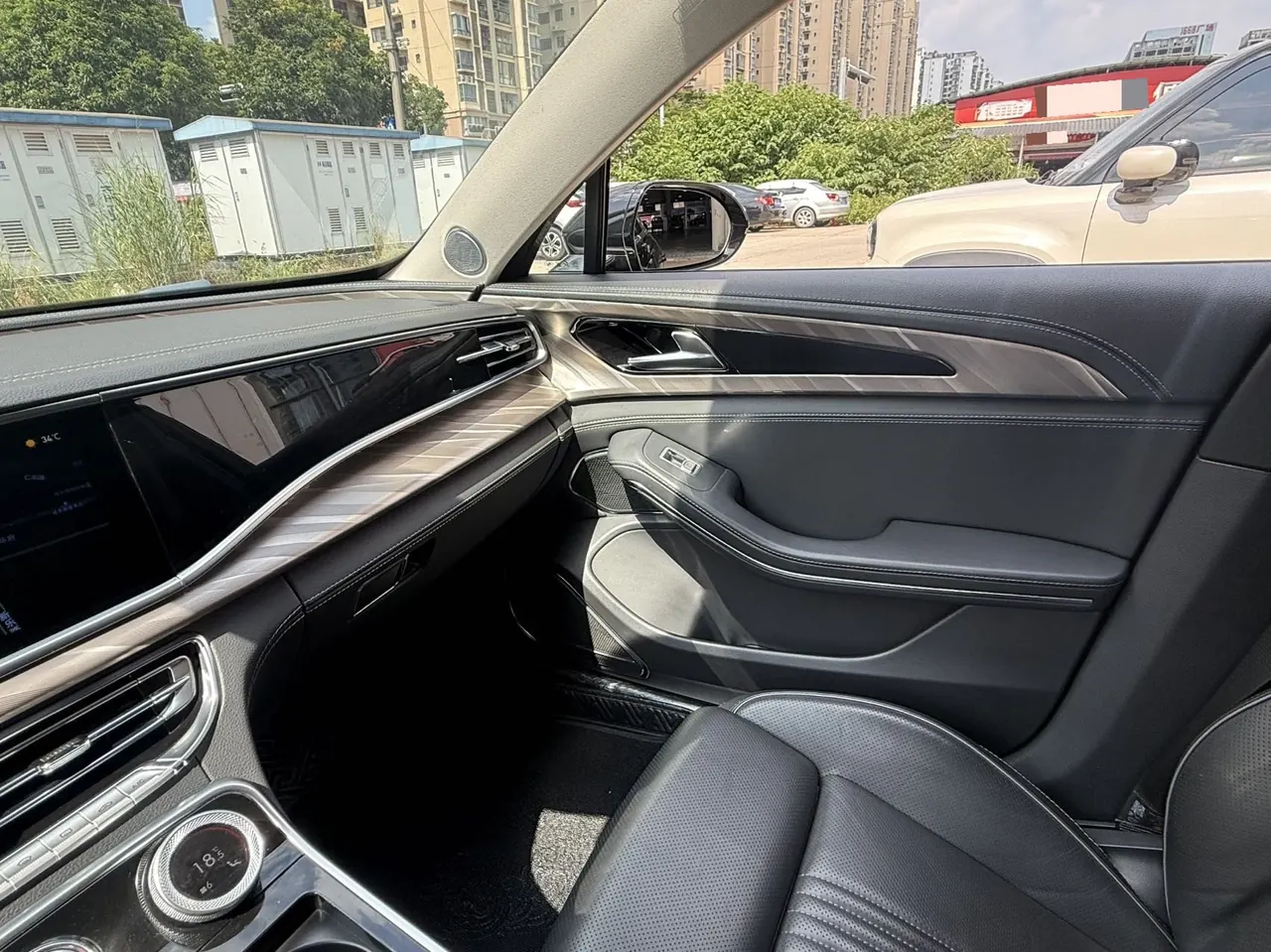 HongQi 2020 H9 48V 2.0T Zhilian Flag Edition Automatic Gear 8