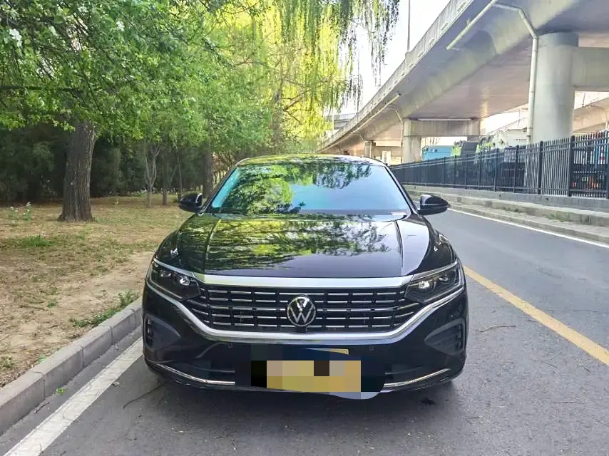 Volkswagen 2025 Passat 2.0TSI 380TSI Subut Longteng Edition Automatic Gear 2
