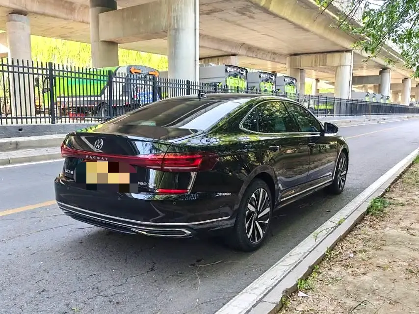 Volkswagen 2025 Passat 2.0TSI 380TSI Subut Longteng Edition Automatic Gear 9