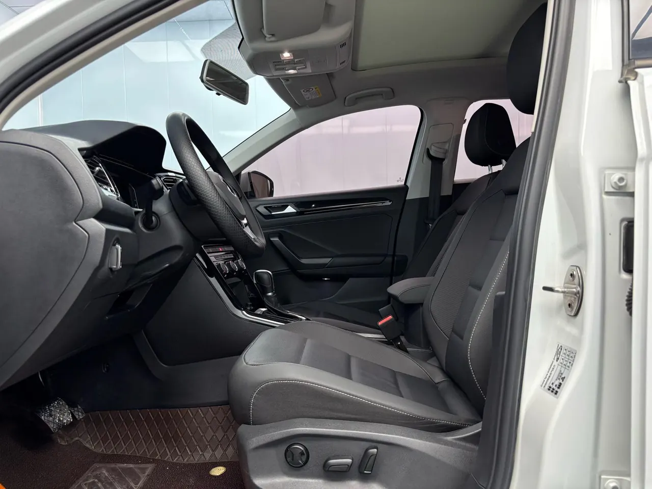 Volkswagen 2022 Tange 1.4TSI 280TSI Two-Drive Comfortable PLUS Automatic Gear 4