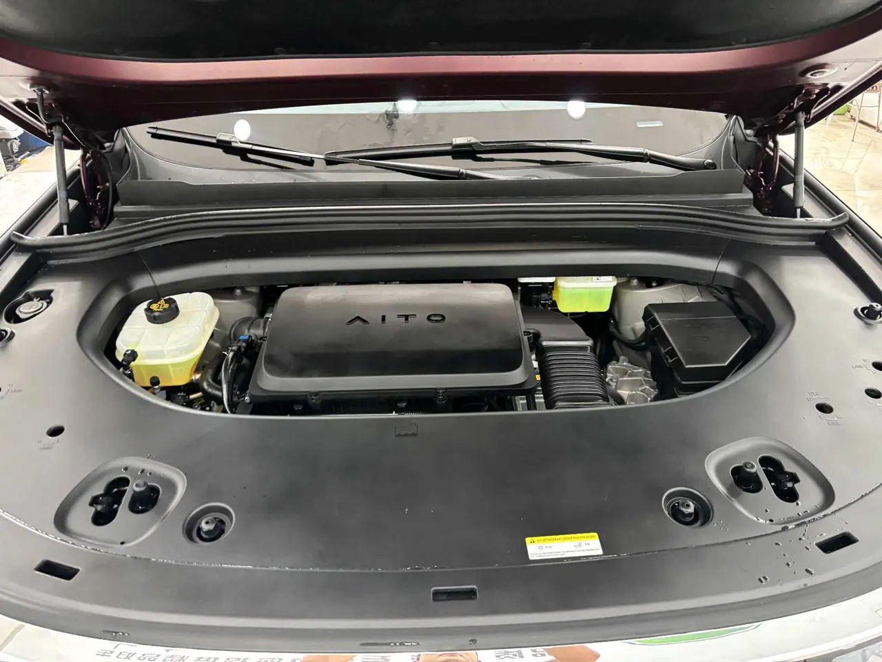 AITO 2025 AITO M8 Ultra 53.4kWh 5-seat automatic gear 6