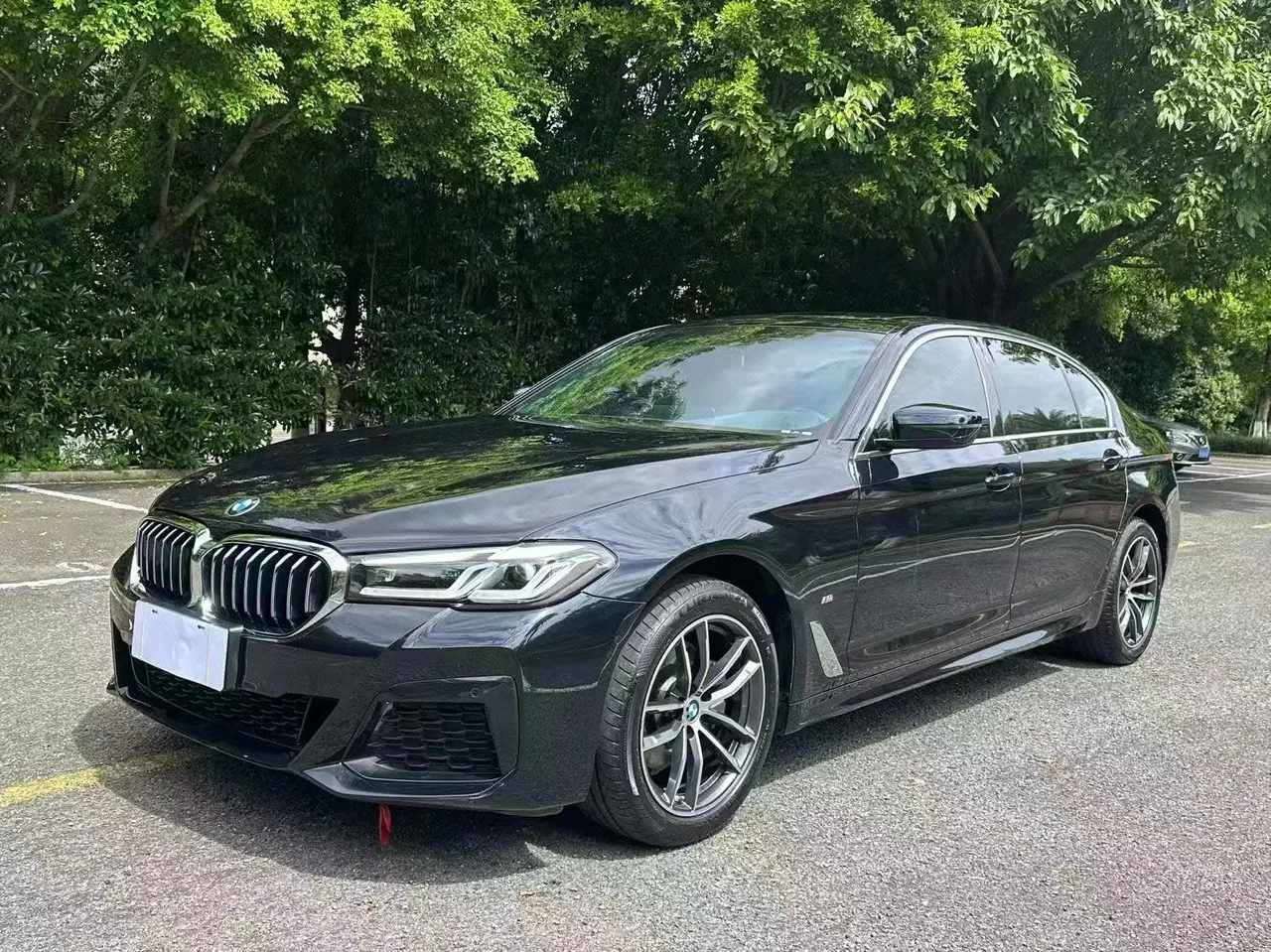 Open image lightbox: BMW 5 Series 2022 525Li 2.0T M Sports Suit Automatic Gear