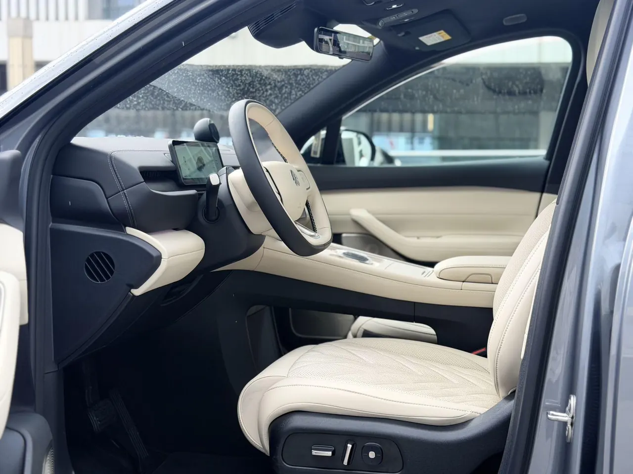 NIO 2025 ES6 75kWh automatic gear 8