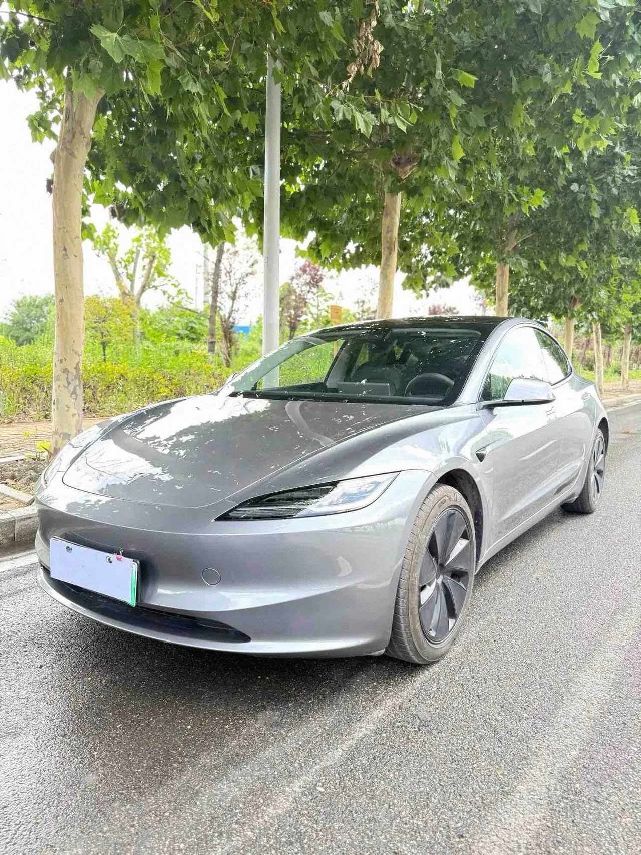 Open image lightbox: Tesla 2025 Model 3 long-life all-wheel drive automatic transmission