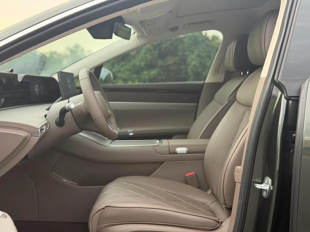 Luxeed 2025 S9T rear drive Max automatic gear 4