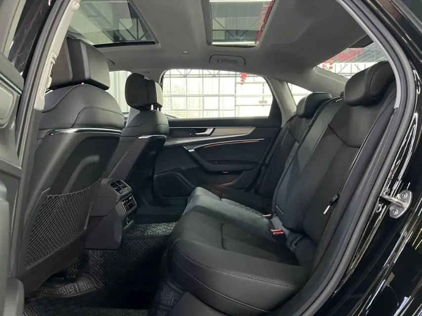 Audi 2021 A6L 2.0TFSI 45TFSI Quattro Selected Elegant Automatic Gear 4