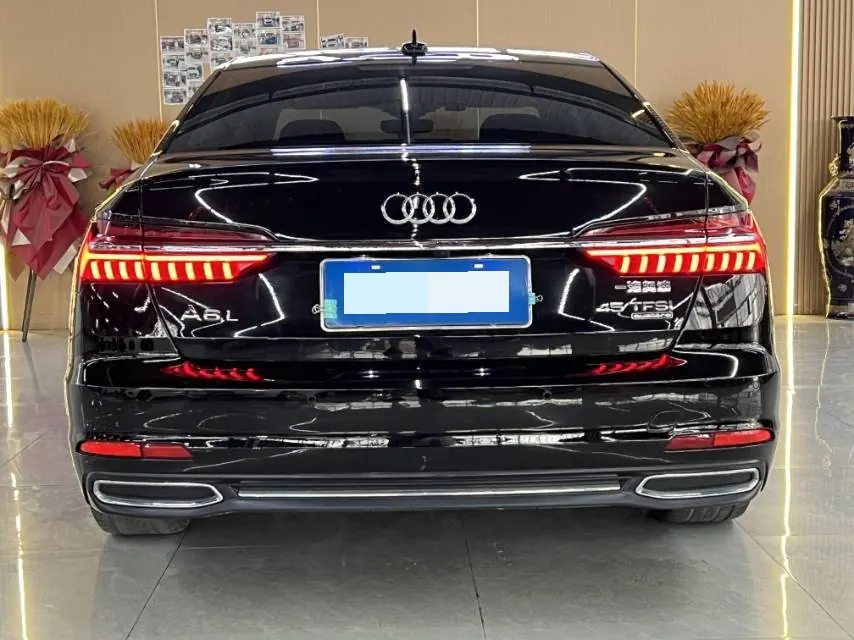 Audi 2021 A6L 2.0TFSI 45TFSI Quattro Selected Elegant Automatic Gear 8