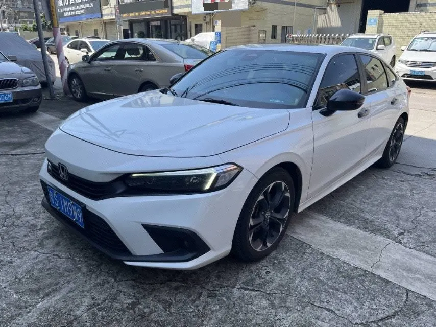 打开图片灯箱:Honda 2022 Civic 1.5T Stepless 240TURBO Combustion Edition Automatic Gear