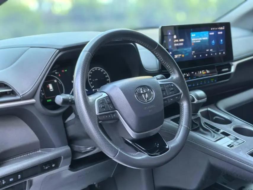 Toyota 2021 Sai 2.5 Stepless Premium Edition Automatic Gear 4
