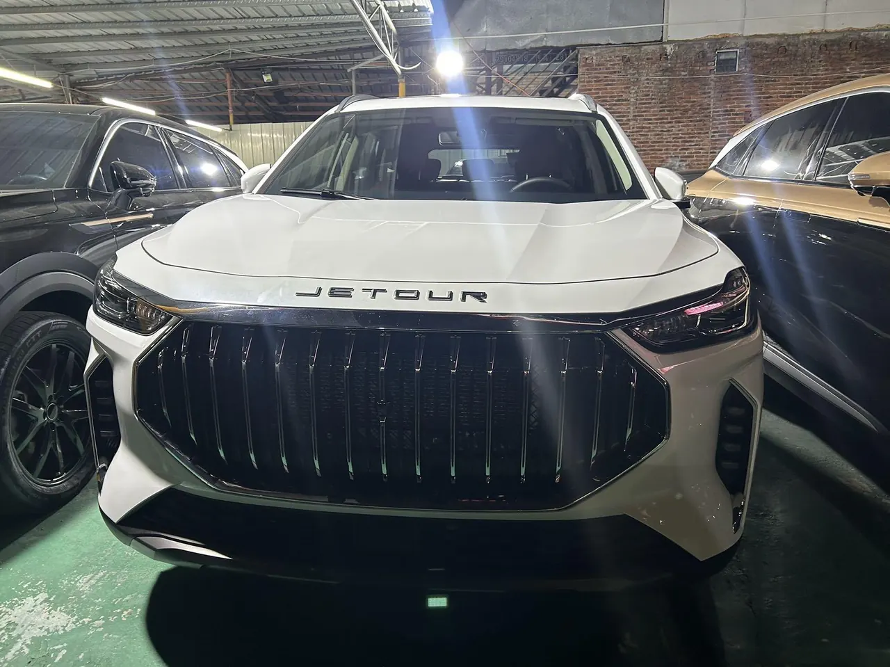 Jetour 2025 X70L 1.5TD Comfortable 7-seat Automatic 2