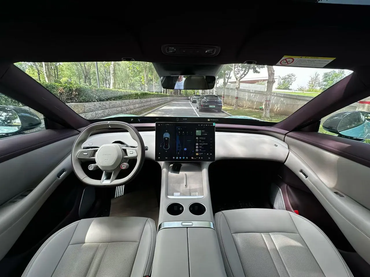MI 2025 YU7 Long Endurance Four-wheel Drive Pro Edition Automatic Gear 5