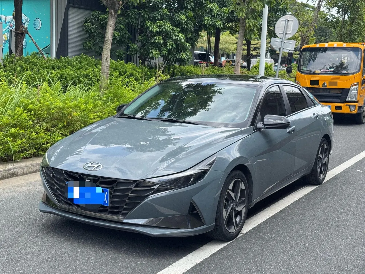 打开图片灯箱:Hyundai 2021 Elantra -3-compartment 1.5 stepless TOP flagship automatic gear
