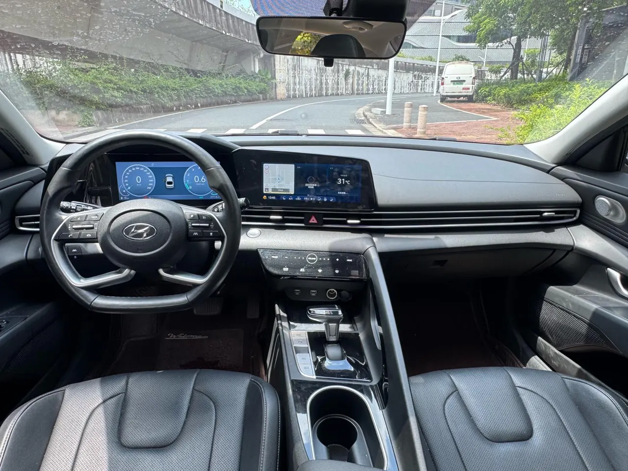 Hyundai 2021 Elantra -3-compartment 1.5 stepless TOP flagship automatic gear 3