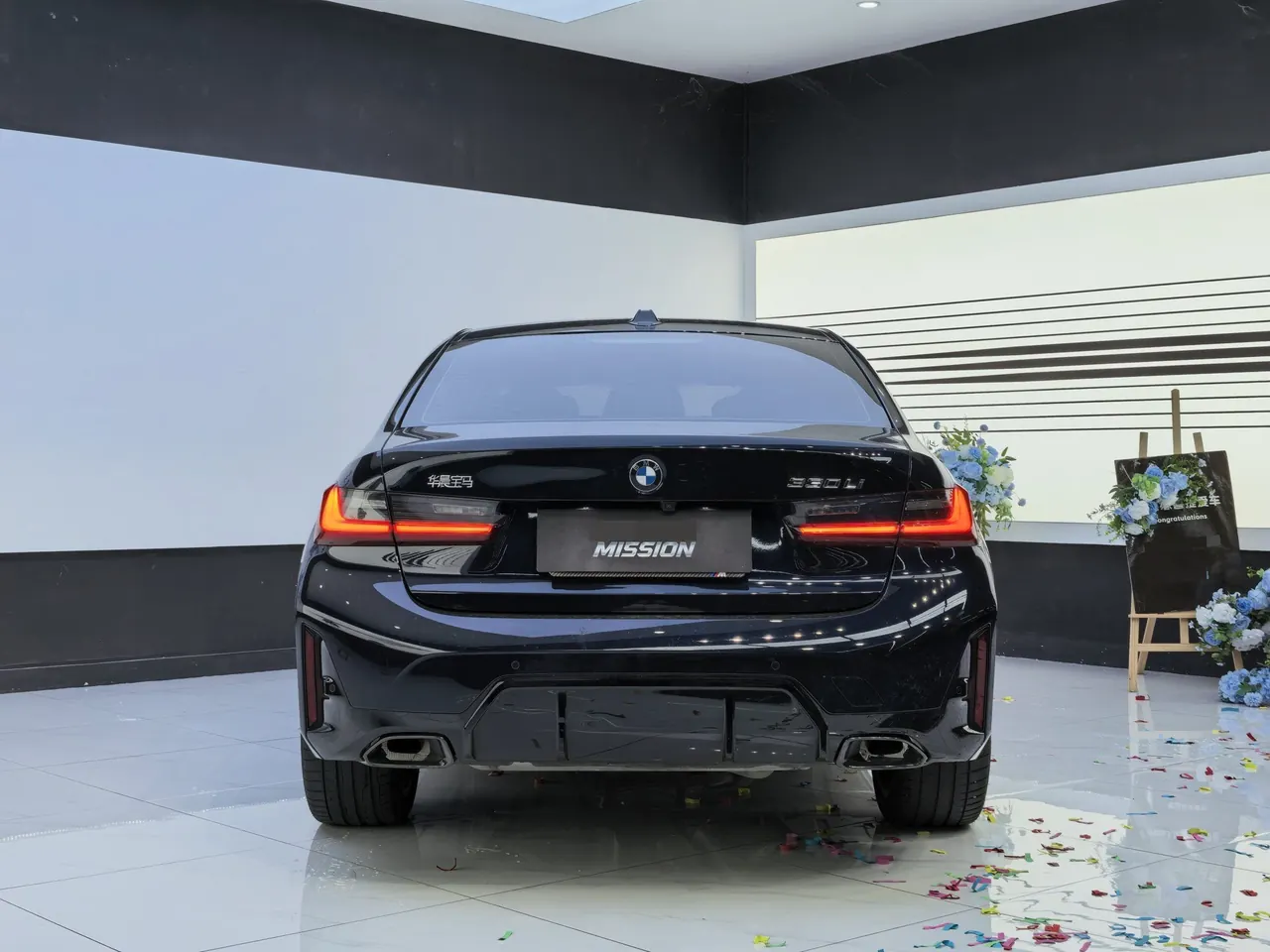 BMW 3 Series 2025 330Li 2.0T M Sports Obsidian Night Suit Automatic Gear 7
