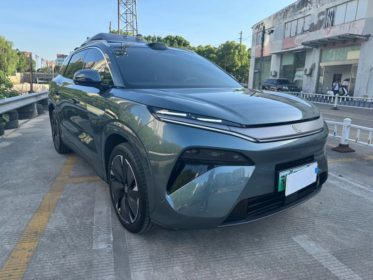 BYD 2025 Tang L DM 1.5T stepless 175KM unmanned aerial vehicle player version automatic gear 8