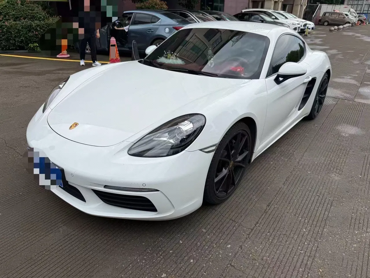 Open image lightbox: Porsche 718 (Imported) 2020 718 Carman 2.0T Automatic