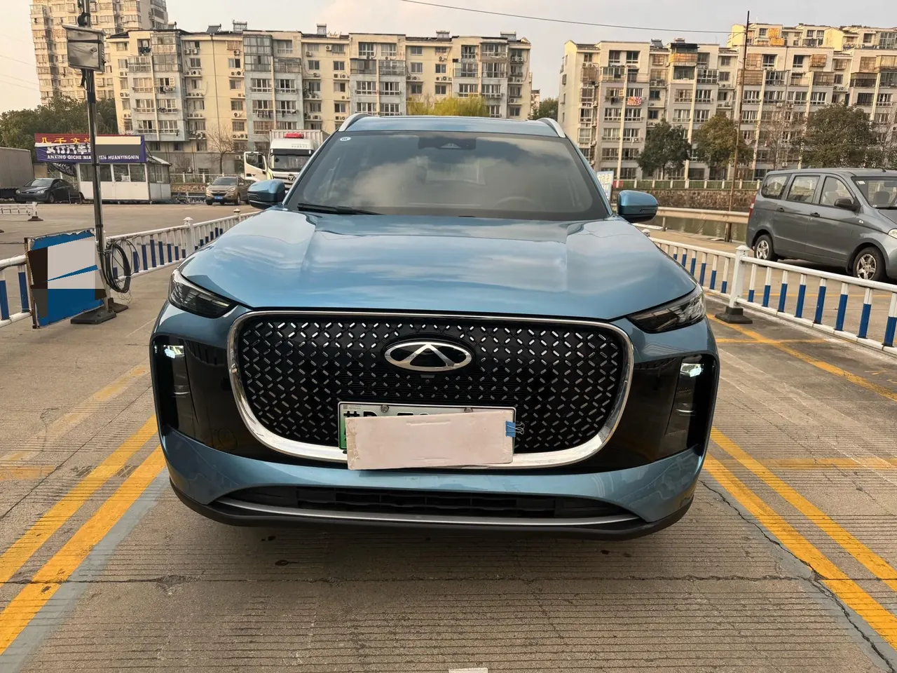 Chery 2025 Ruihu 8 PLUS C- DM 1.5T 90KM Honorable 5-seat Automatic Gear 2