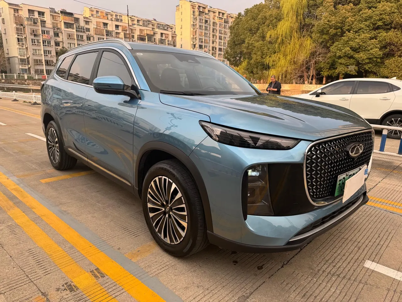 Chery 2025 Ruihu 8 PLUS C- DM 1.5T 90KM Honorable 5-seat Automatic Gear 8
