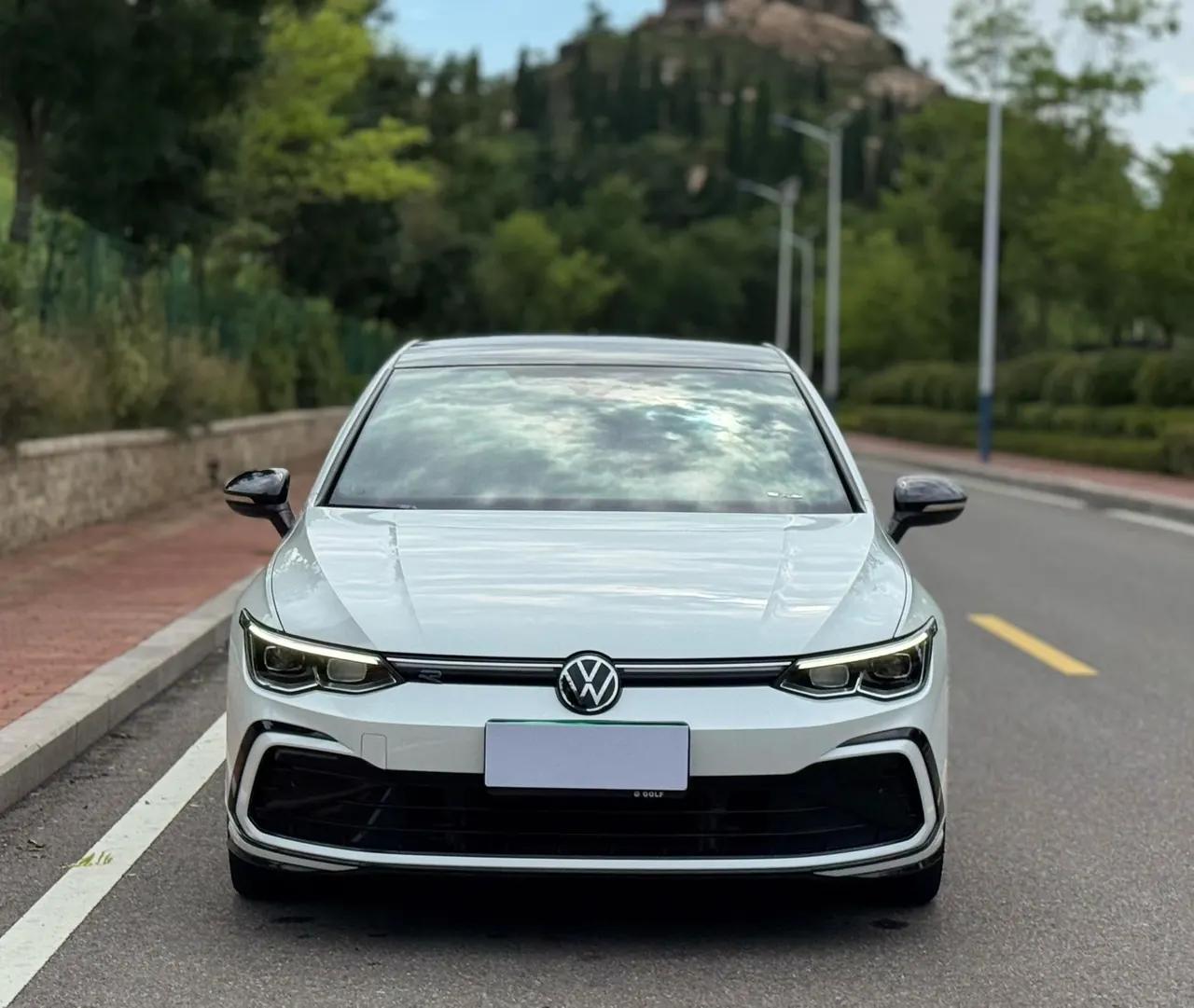 Volkswagen 2021 Golf 8 R-Line 1.4TSI 280TSI Automatic 2