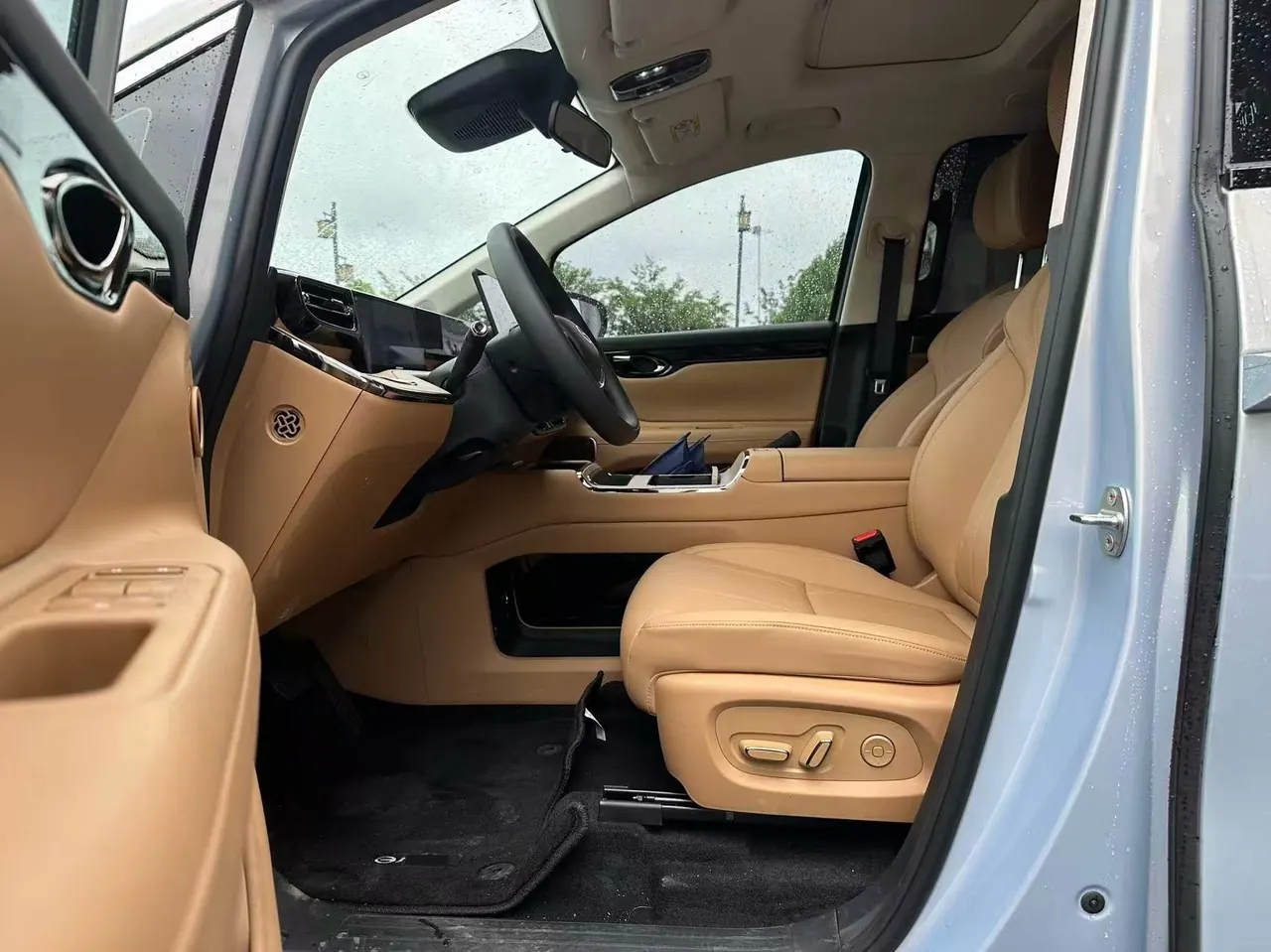 Chuanqi 2026 E8 1.5T Ultra Edition Automatic Gear 4