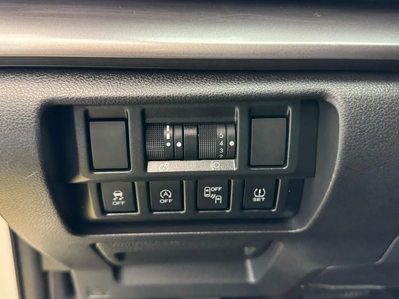 Subaru XV (Imported) 2021 XV 2.0i Stepless All-Drive Deluxe Edition EyeSight Automatic Gear 8