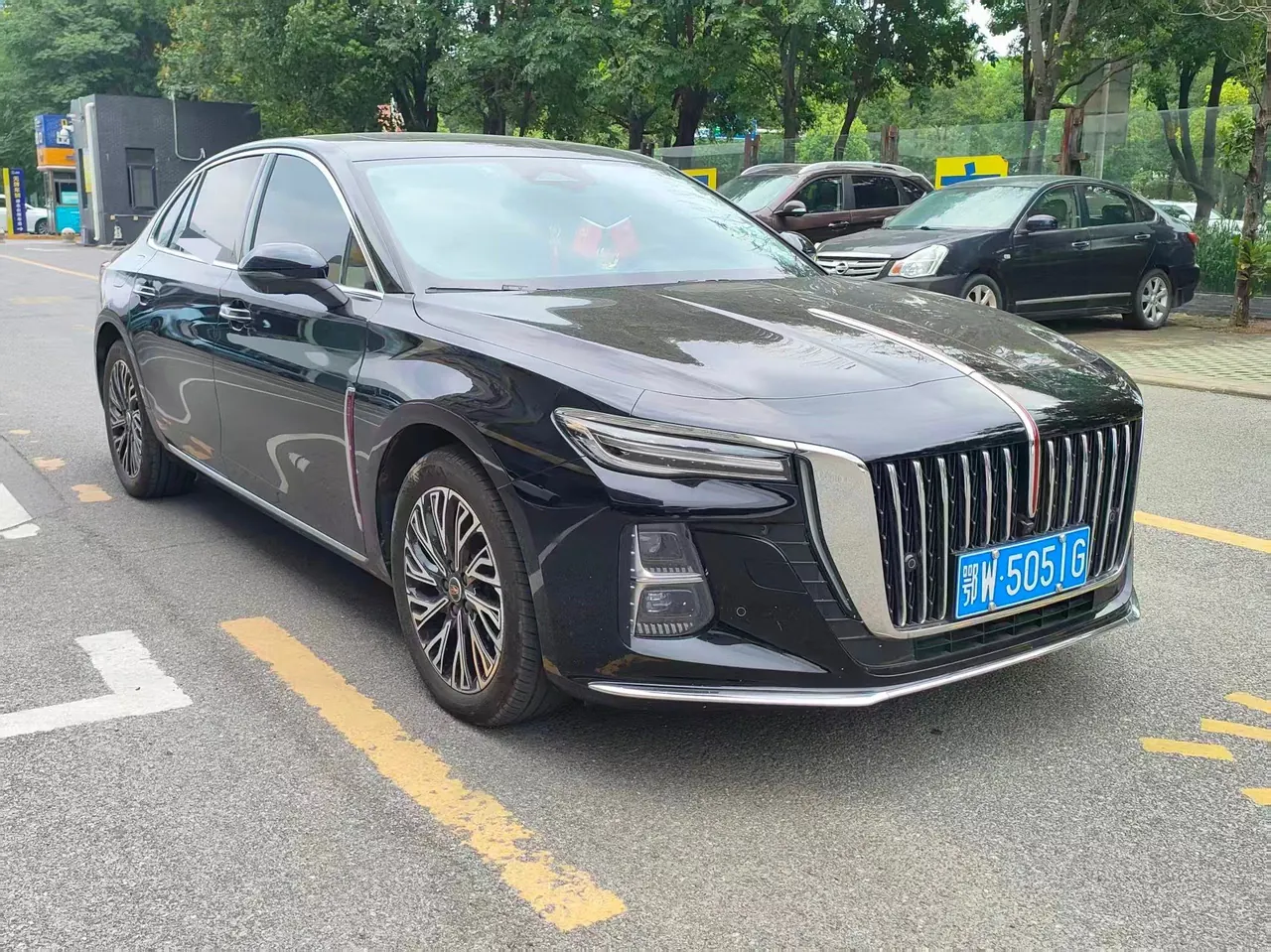 HongQi 2025 H5 2.0T Flag Chang 500000 Commemorative Automatic Gear 3