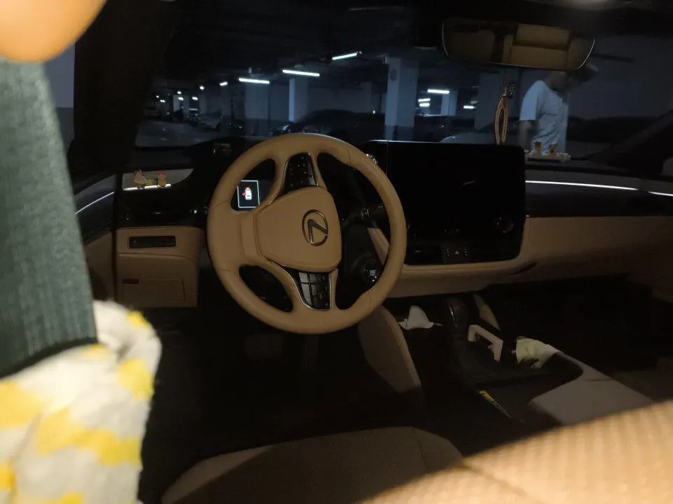 Lexus ES (Imported) 2025 ES200 2.0 Stepless Edition Automatic Gear 3