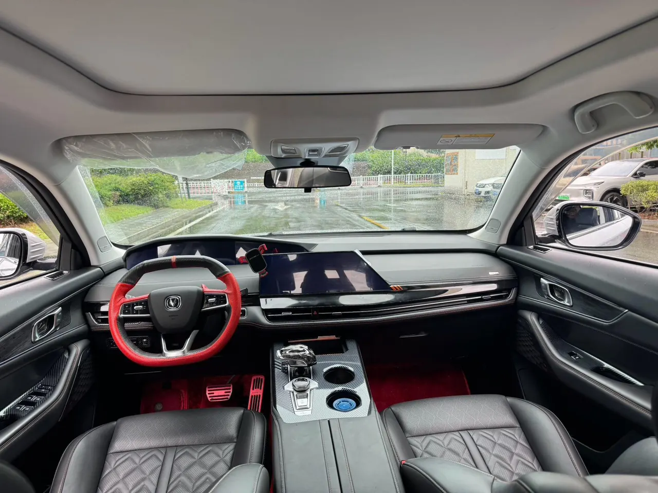 ChangAn 2021 UNI-K 2.0T Luxury Automatic 12