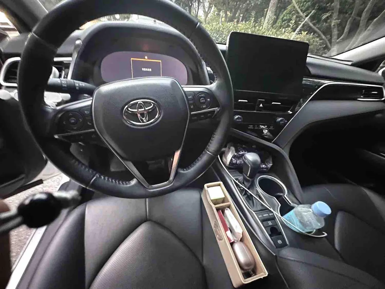 Toyota 2021 Camry 2.5G Deluxe Edition Automatic Gear 10