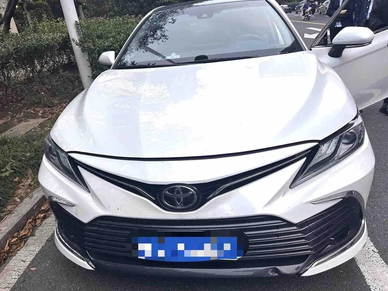 Toyota 2021 Camry 2.5G Deluxe Edition Automatic Gear 3