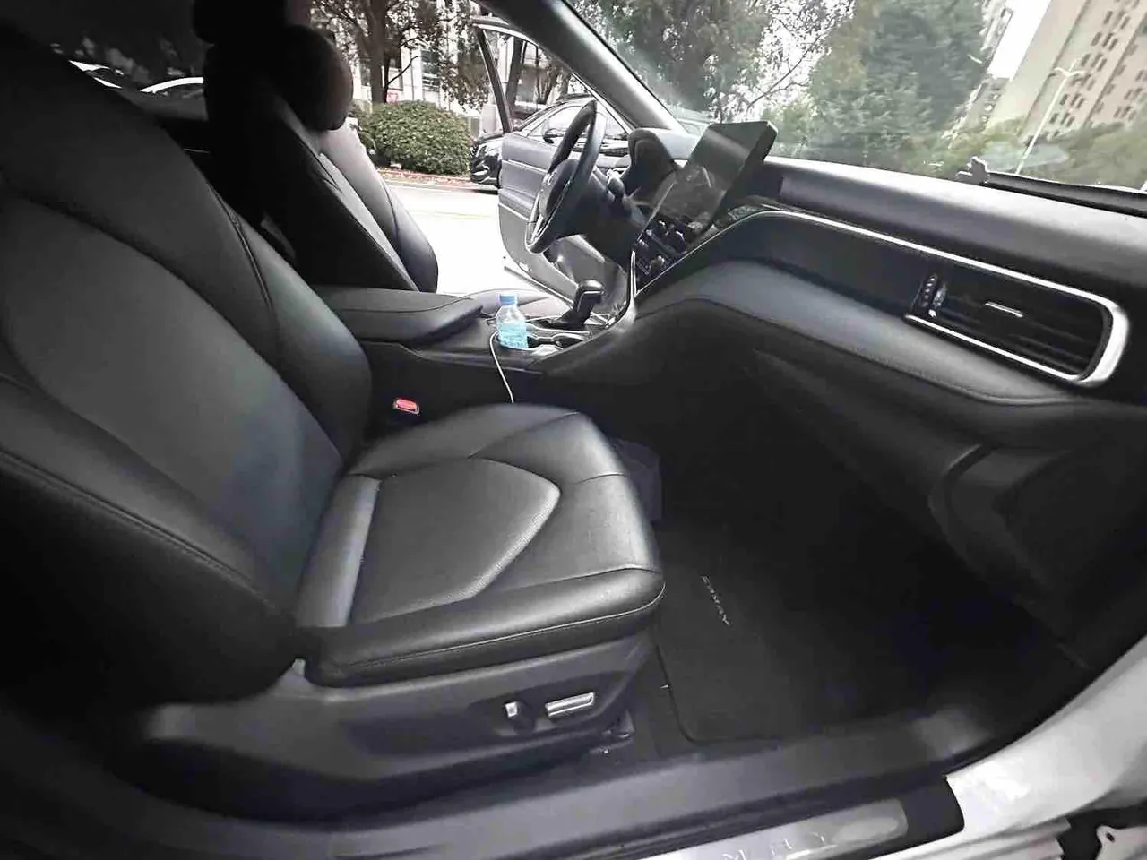 Toyota 2021 Camry 2.5G Deluxe Edition Automatic Gear 9