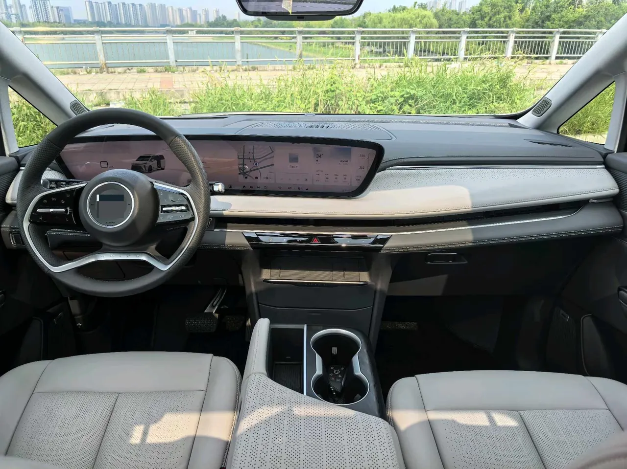 Buick 2025 GL8 ES Lu Zun 48V 2.0T Premium Edition Automatic Gear 3