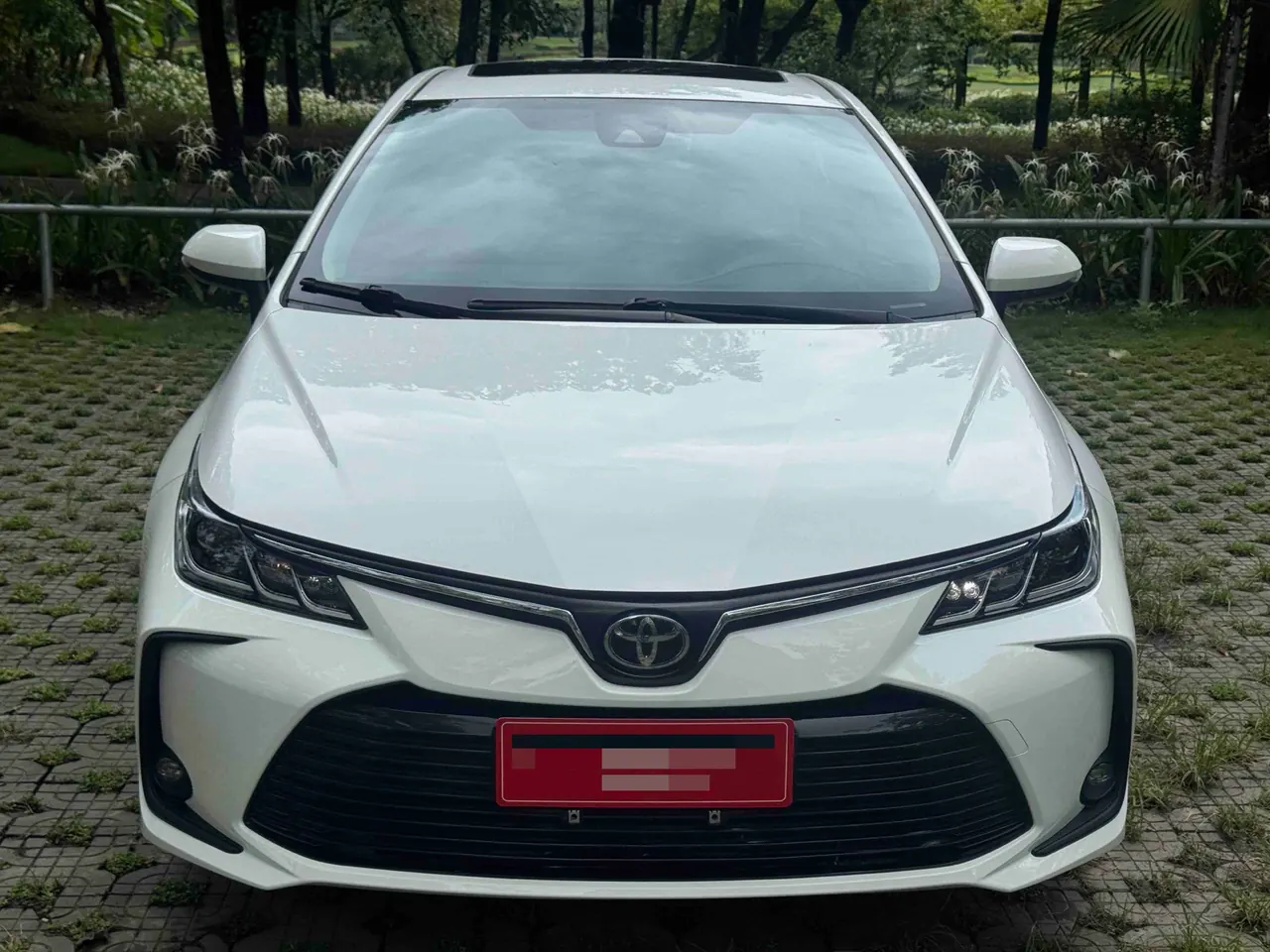 Toyota 2021 Corolla 1.2T Stepless Deluxe Edition Automatic Gear 2