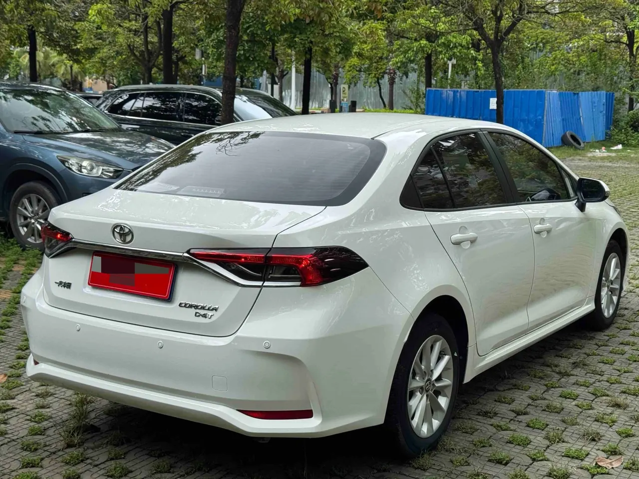 Toyota 2021 Corolla 1.2T Stepless Deluxe Edition Automatic Gear 5