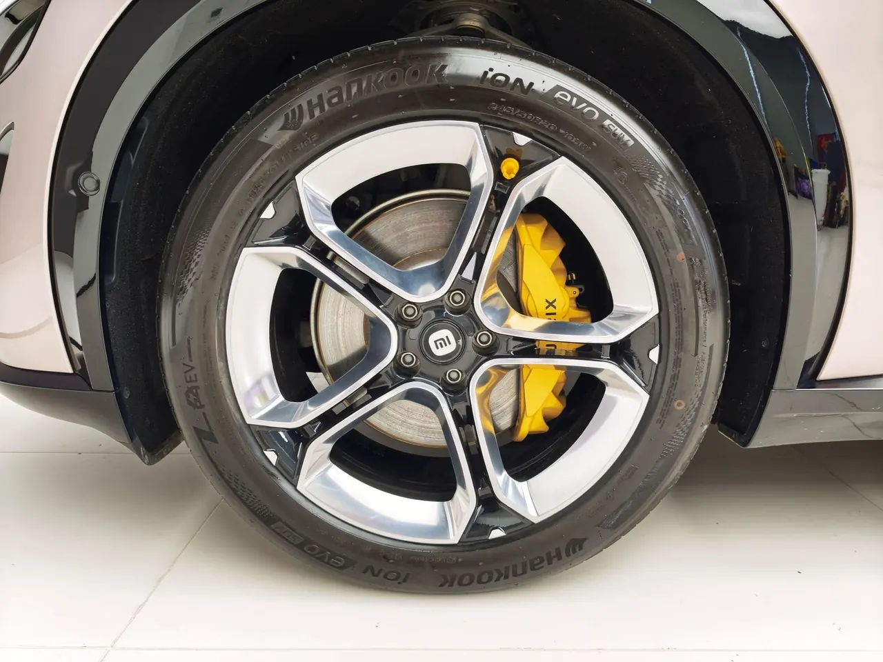 MI 2025 YU7 Long Endurance Rear Drive Automatic Gear 15