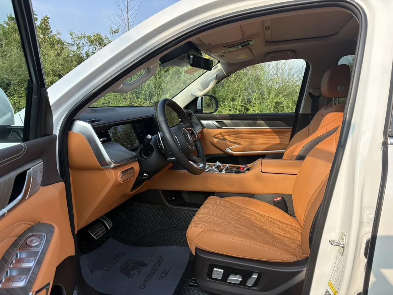 Tank 500 New Energy 2026 Model Tank 500 Hi4-T 2.0T Smart Enjoyment Version Automatic Transmission 7