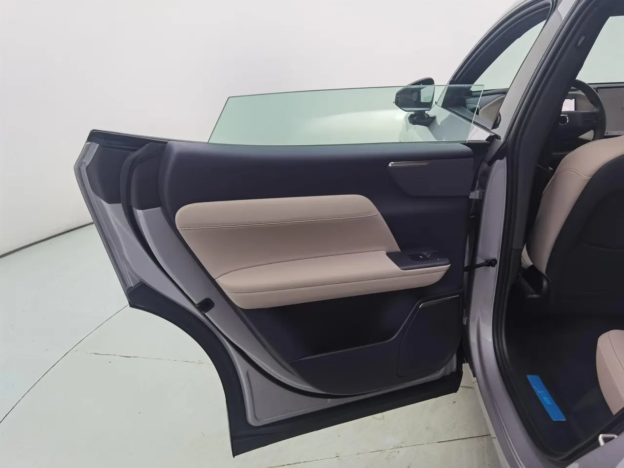 Volvo 2026 XC70 1.5T Two-Drive Long Endurance Core Automatic Gear 19