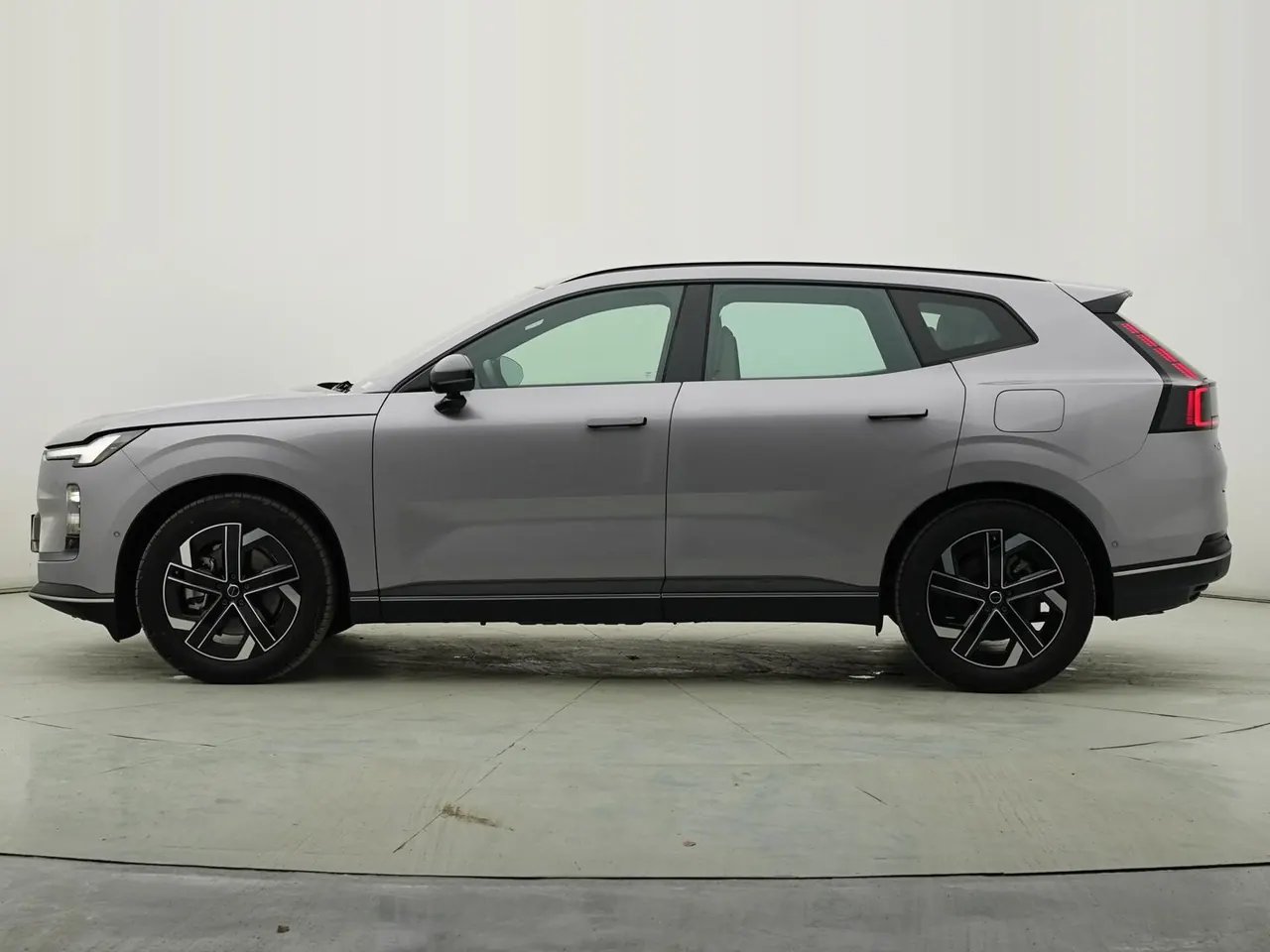 Volvo 2026 XC70 1.5T Two-Drive Long Endurance Core Automatic Gear 2