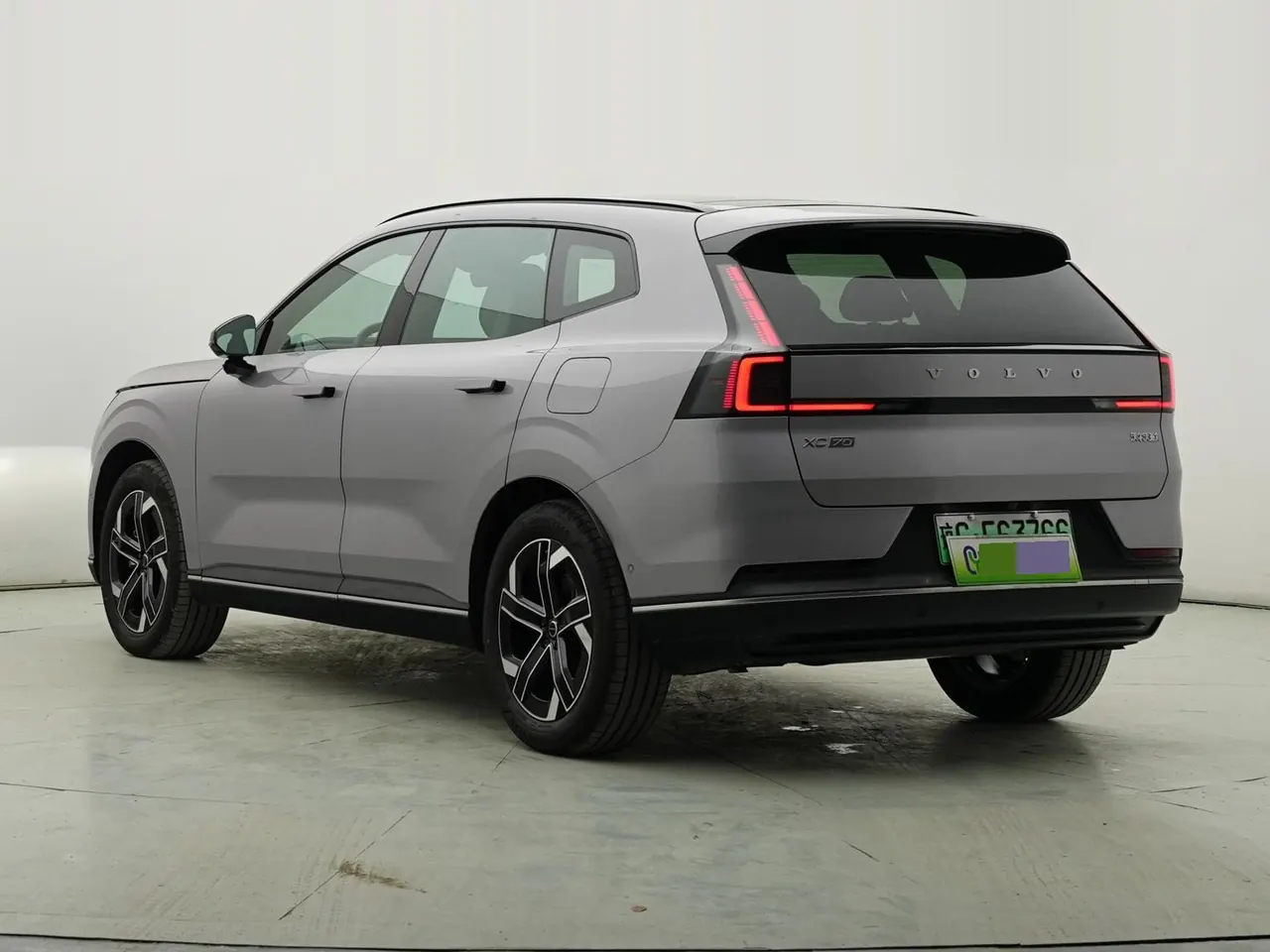 Volvo 2026 XC70 1.5T Two-Drive Long Endurance Core Automatic Gear 5