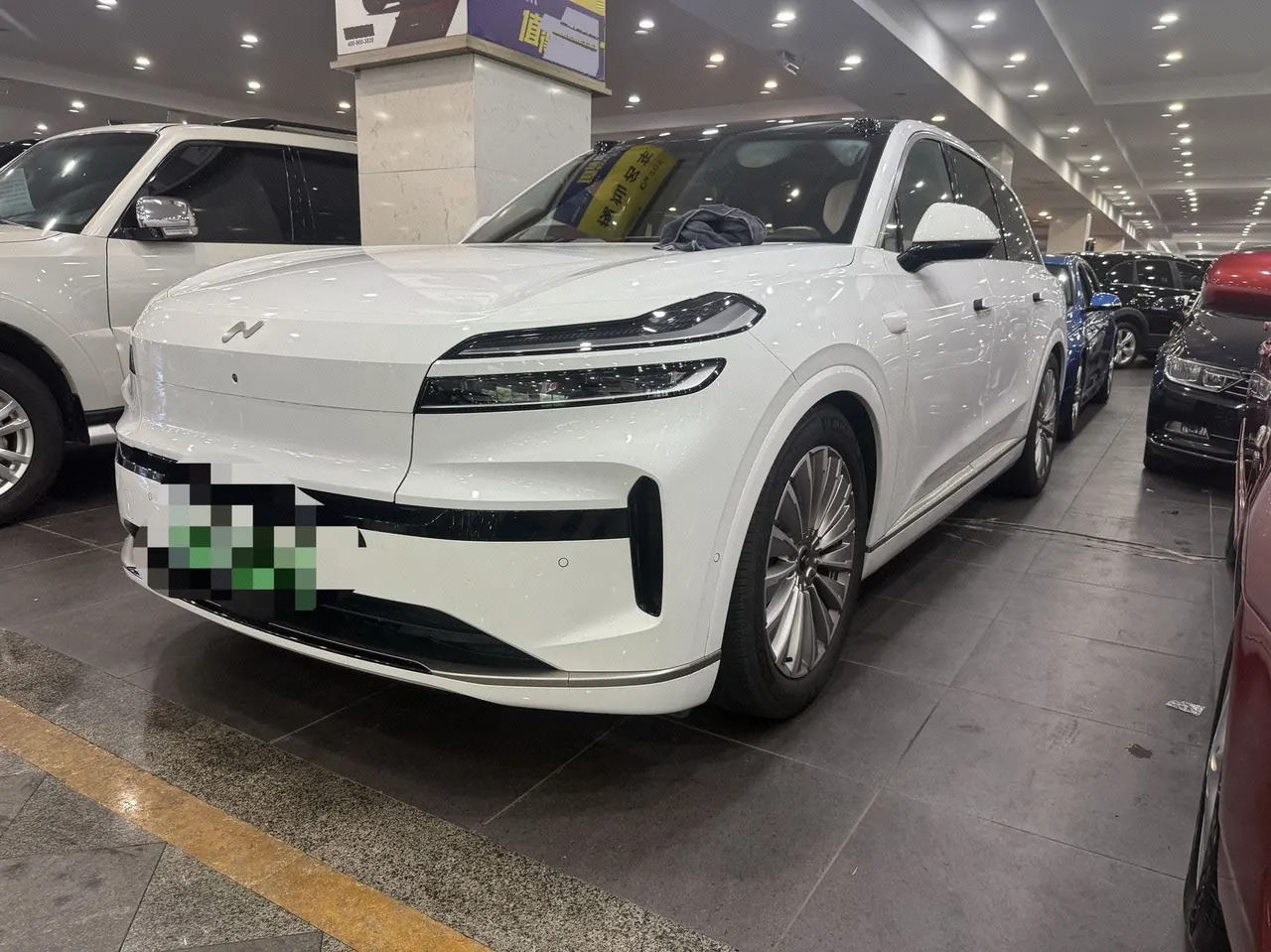 Open image lightbox: ONVO 2025 L90 Max six-seat automatic gear
