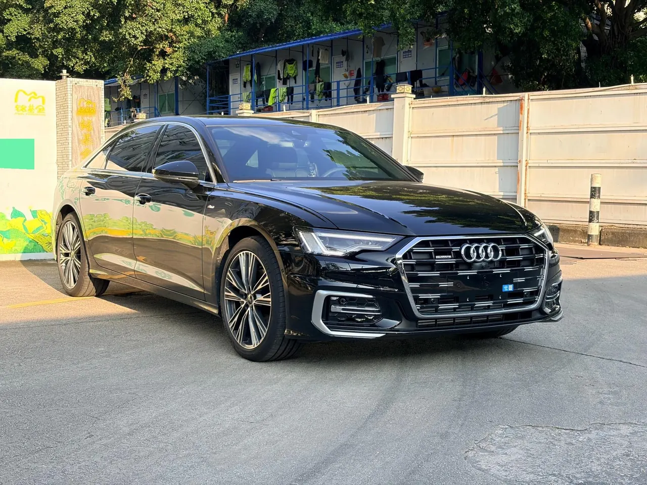 Audi 2026 A6L 2.0TFSI 45TFSI Quattro Selected Dynamic Automatic 3