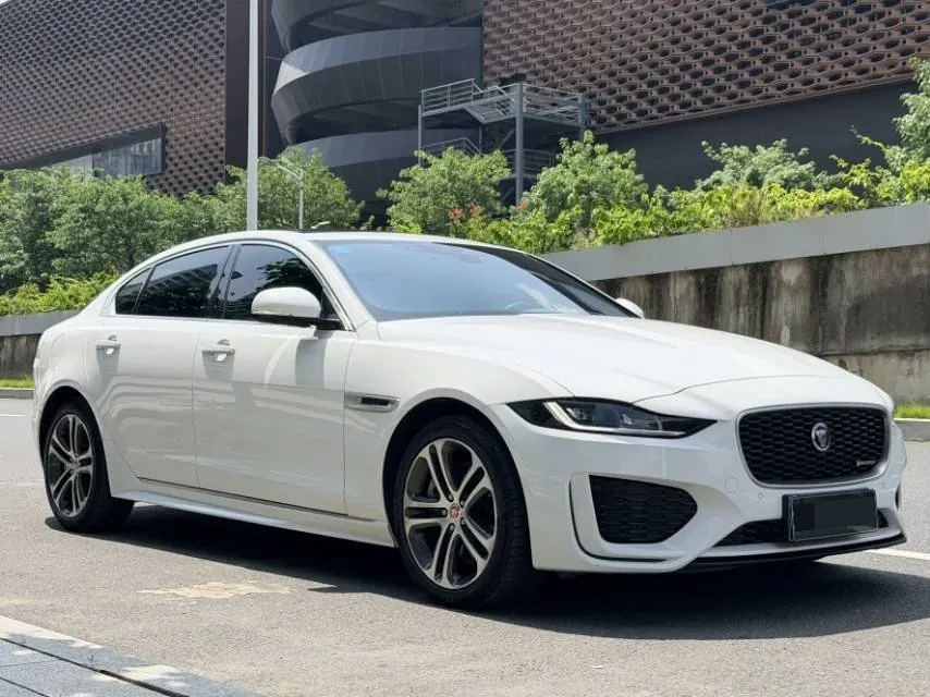 Jaguar 2021 XEL 2.0T 250PS R-DYNAMIC S Enterprising Sports Edition Automatic Gear 3