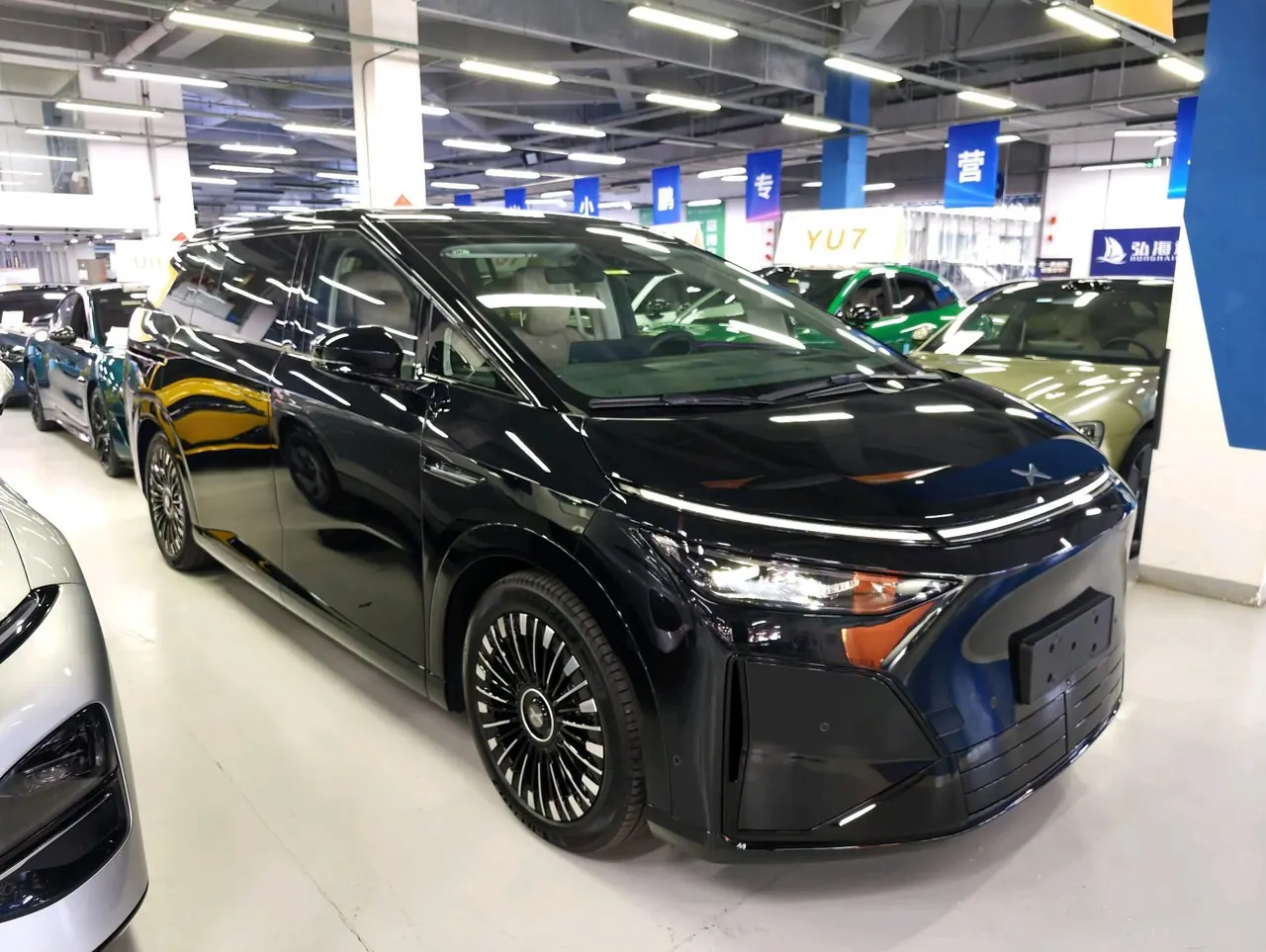 Xpeng 2026 X9 1602 Ultra Automatic 2