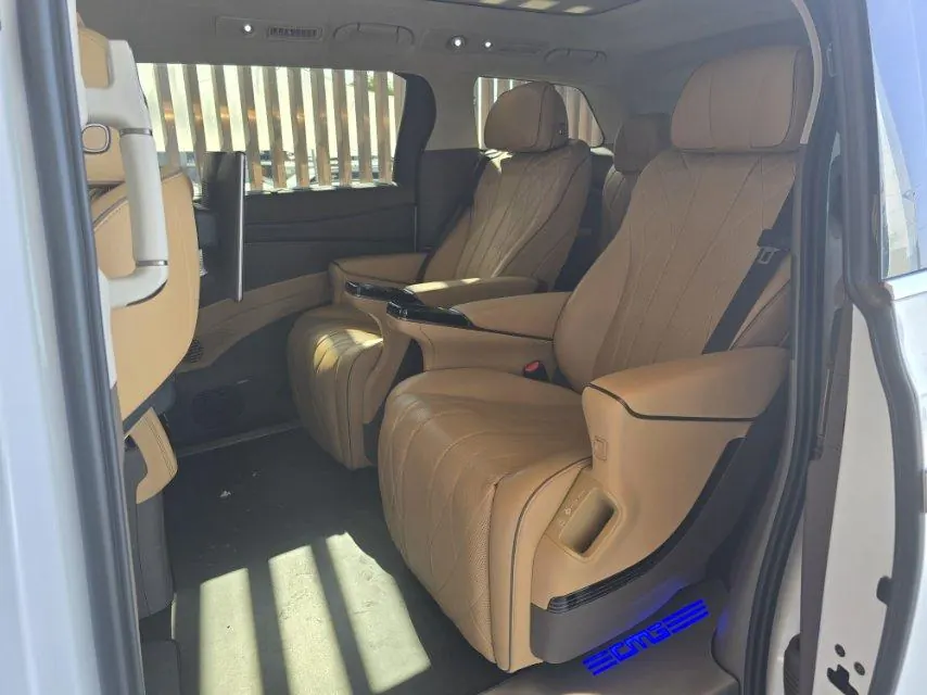 Denza 2022 Denza D9 DM-i 1.5T stepless 970 four-wheel drive flagship automatic gear 4