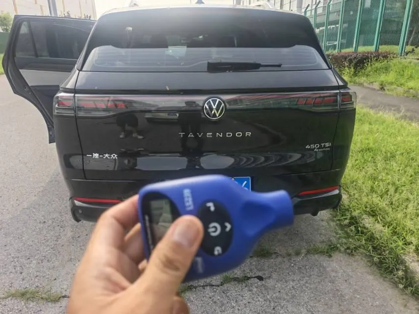 Volkswagen 2026 models of the tour 2.0TSI 450TSI four-wheel drive extreme version of the automatic gear 2