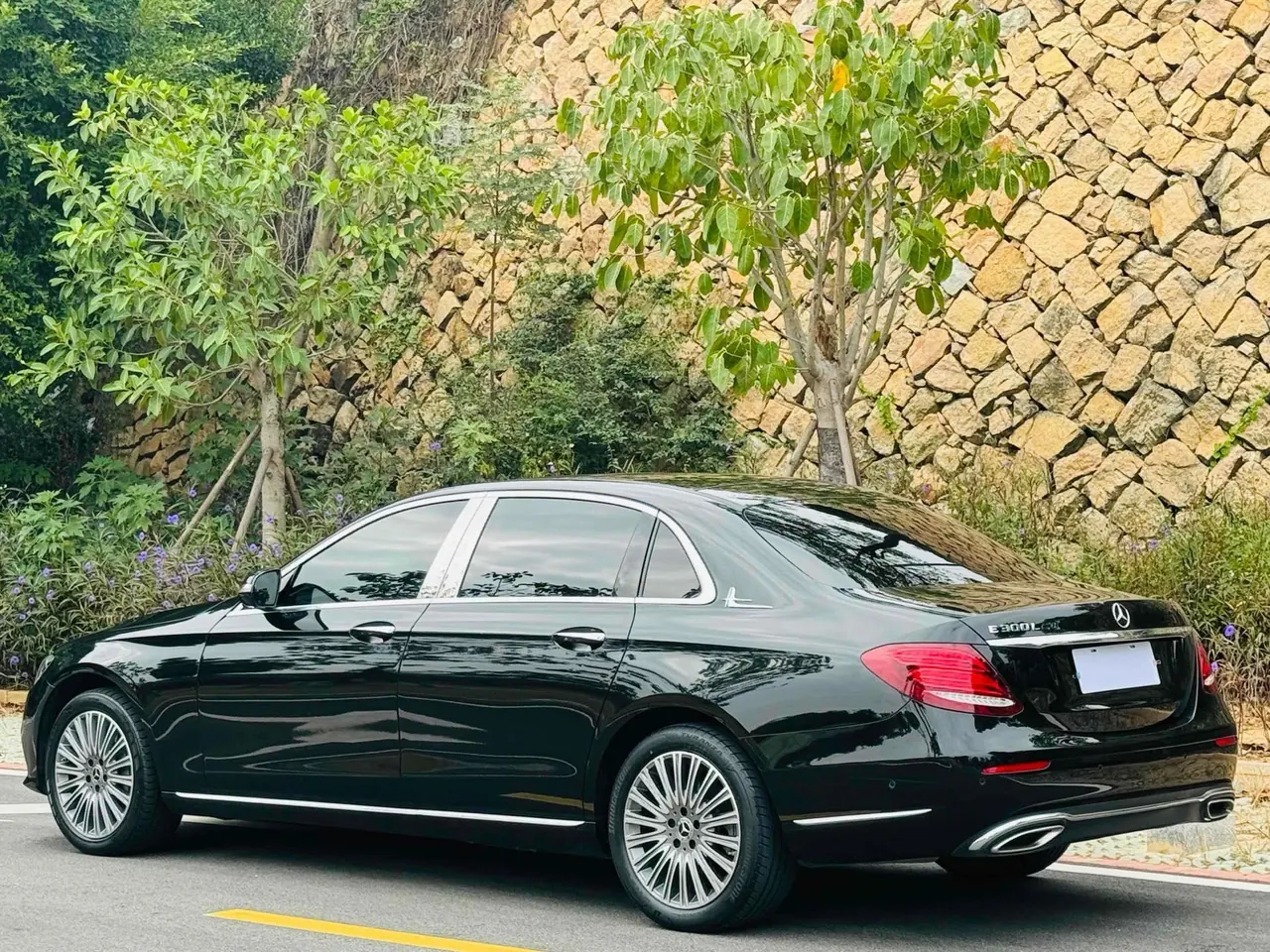 Mercedes Benz E-Class 2020 E 300 L 2.0T Fashion Automatic Gear 7