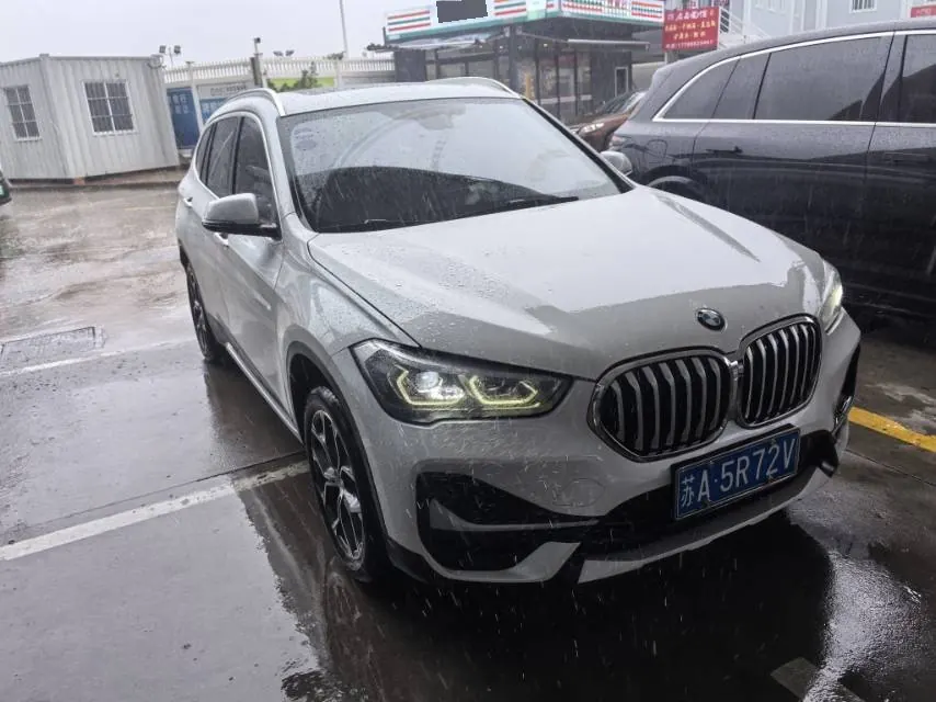 BMW 2020 X1 sDrive20Li 1.5T exclusive automatic gear 2