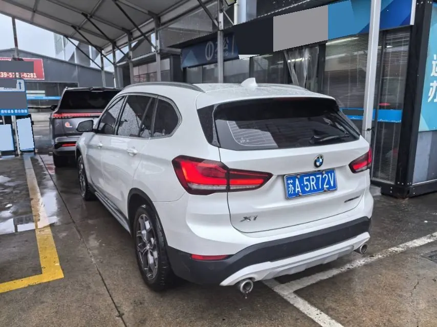 BMW 2020 X1 sDrive20Li 1.5T exclusive automatic gear 8