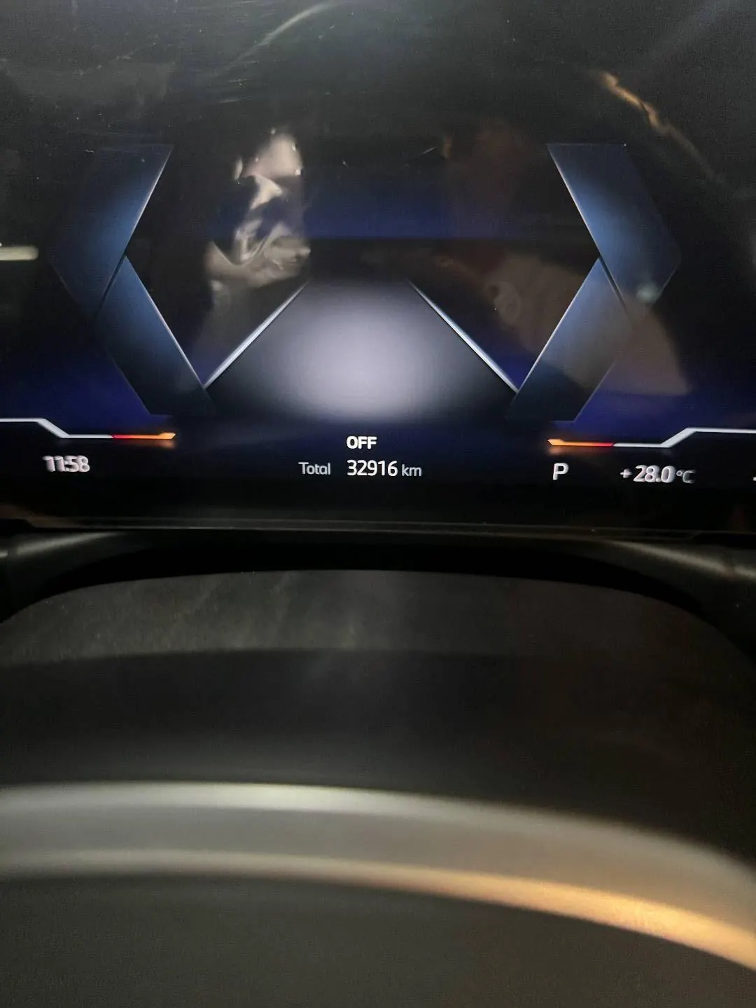 BMW 2022 i3 eDrive 35L automatic gear 9