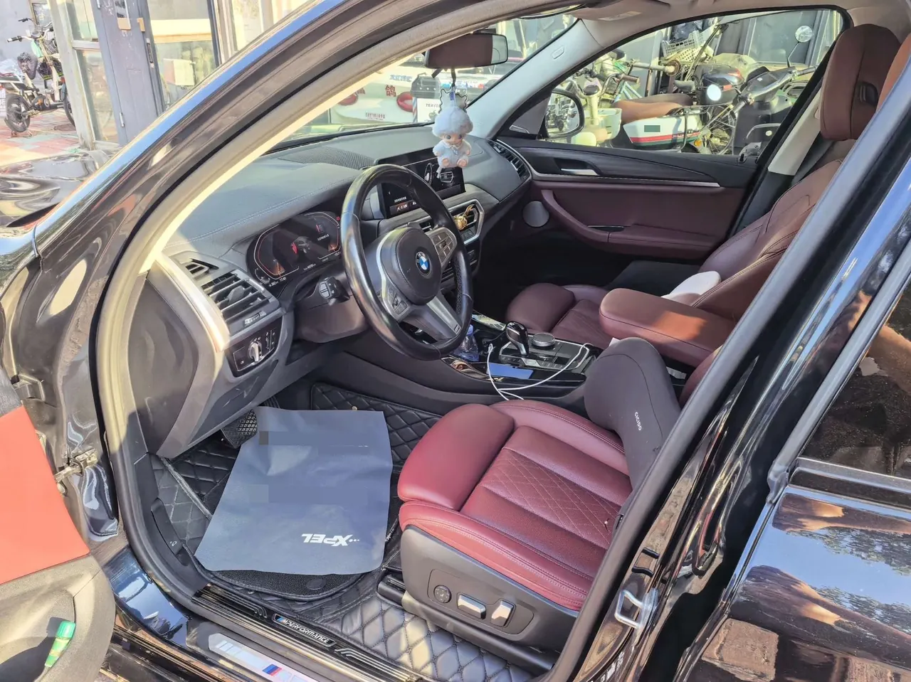 BMW 2023 X3 xDrive30i 2.0T Leading M Obsidian Night Suit Automatic Gear 2